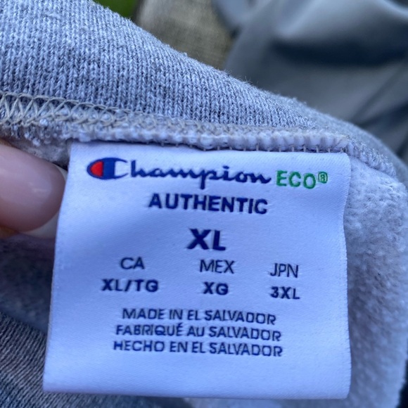 Champion Men's Sweatshirt - Picture 4 of 4